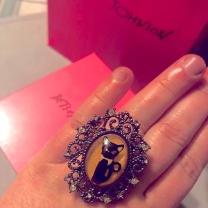 Betsey johnson Victorian cat ring  gothic cat ring